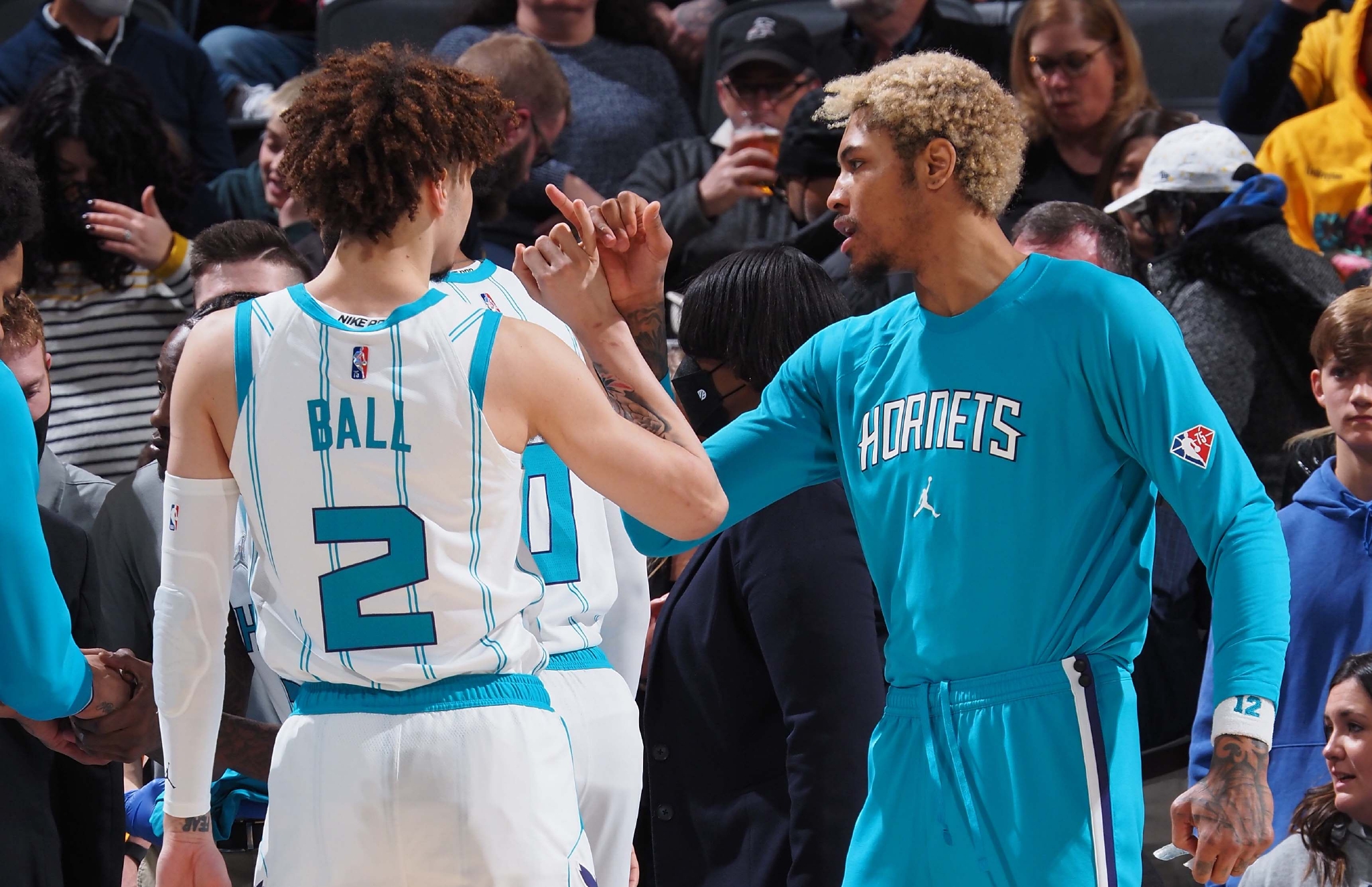 星空体育下载-足总杯清晨走向成谜；印第安纳步行者临场应变；悬念犹存；更衣室氛围转暖(李浩源最后的总结语录)